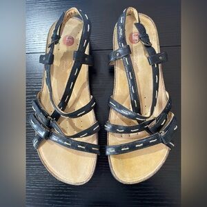 UnStructured by Clark Black Strappy Sandals Women’s Size 10M
